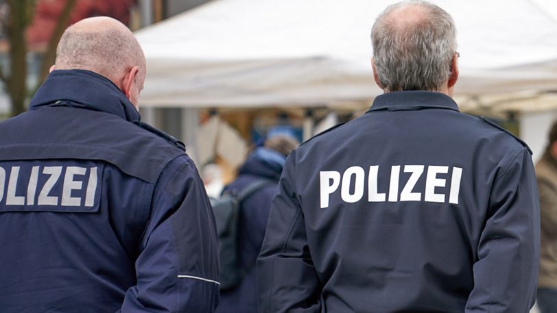 Die Polizei wird mit einem Großaufgebot vor Ort sein.