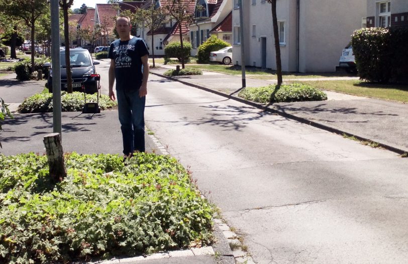 Michael Umbach setzt sich für die Pflanzung von Bäumen ein.