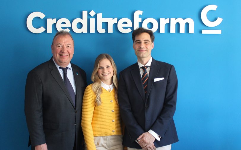 Präsentierten den ersten „Report Ruhrgebiet“ (v.l.): Hartmut Irmer, Leiter Vertrieb bei Creditreform Dortmund, Romina Scharf, Syndikusrechtsanwältin und Referentin der Geschäftsleitung bei Creditreform Dortmund, sowie Patrik-Ludwig Hantzsch, Pressesprecher und Leiter der Wirtschaftsforschung beim Verband der Vereine Creditreform.