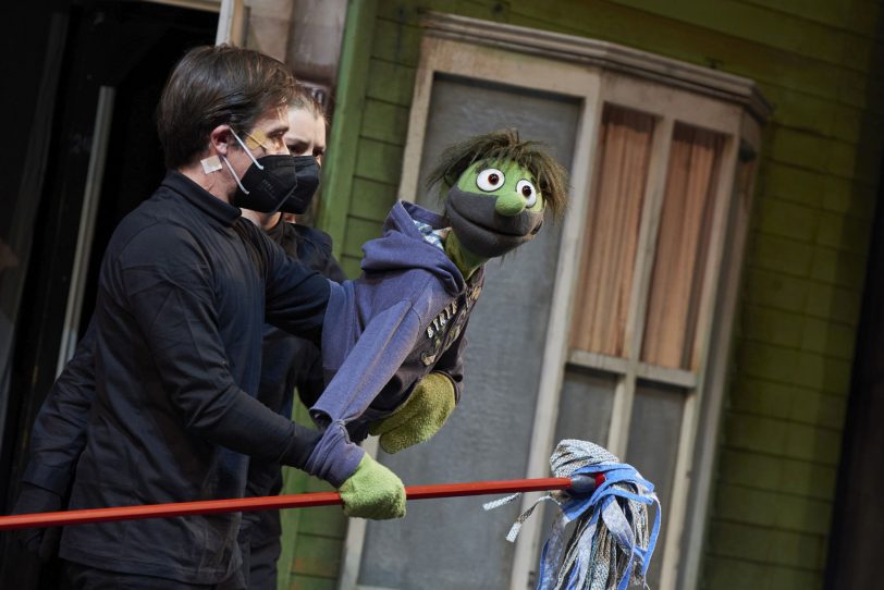 Im Musical „Avenue Q“ wird Nicky von Daniel Jeroma und Marharyta Pshenitsyna gespielt.