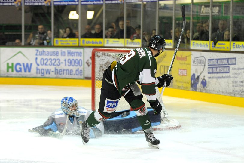 Herner EV – Icefighters Leipzig 4 : 3 (5.3.2017).