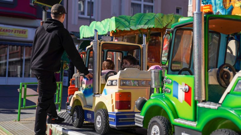 Frühlingskirmes in Wanne - nach zweijähriger Zwangspause geht es wieder rund.