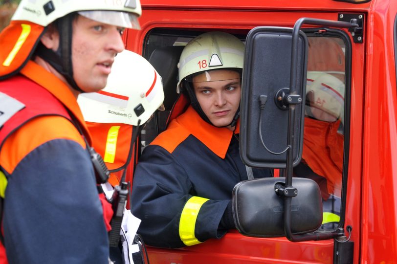 Circa 60 Jugendliche der Jugendfeuerwehr probten den Ernstfall.