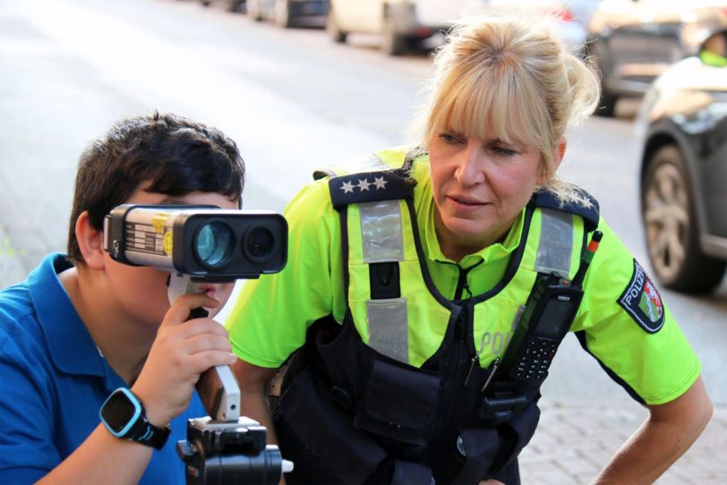 Am Donnerstag (29.8.2024) veranstaltete die Verkehrswacht Wanne-Eickel zusammen mit der Polizei Bochum und der HCR an der Grundschule 