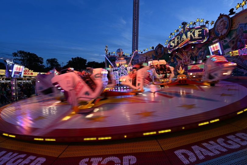 Die großen Fahrgeschäfte wie hier zum Beispiel 