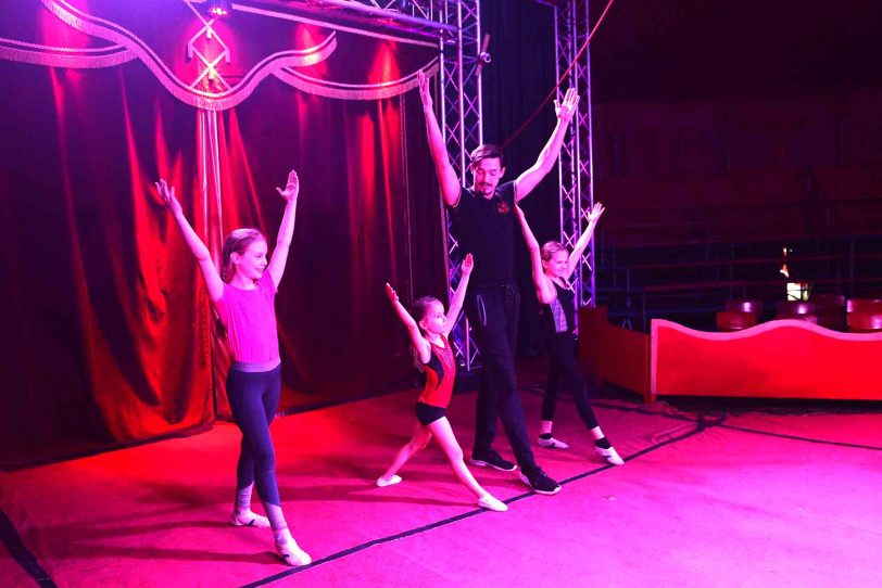 Zirkus Projektwoche an der Kolibri Schule.