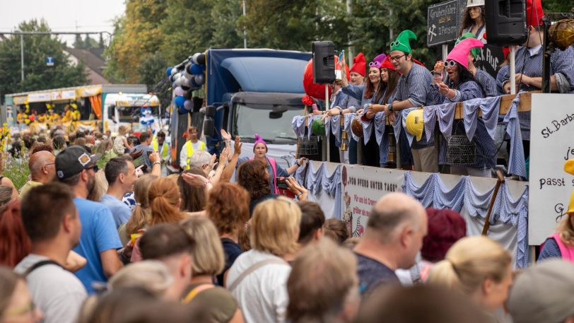 Festumzug zur 540. Cranger Kirmes