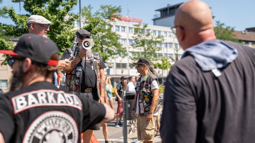 Die Gruppe „Bikelife“ um Christian Joswig hat es wieder getan: Am Samstag (20.7.2024) trafen sich die Cruiser am Herner Bahnhof, um wie immer traditionell im Sommer Spenden für das Lukas Hospiz einzusammeln.