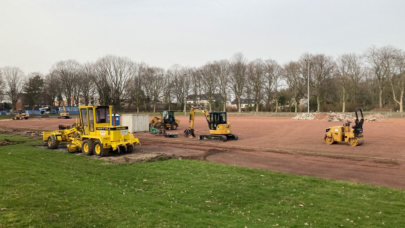 Die Bauarbeiten zur Modernisierung des Horststadions haben bereits Anfang Februar 2021 begonnen, hier eine Aufnahme vom 23. Februar 2021.