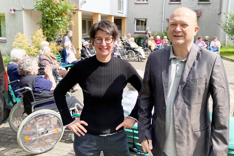 Rotary Club Herne: Christoph Biele und Angelika Kischkel, seine Nachfolgerin im Präsidentenamt, gehörten zu den Gästen in der „Manege“ des Eva-von-Tiele-Winckler-Hauses.