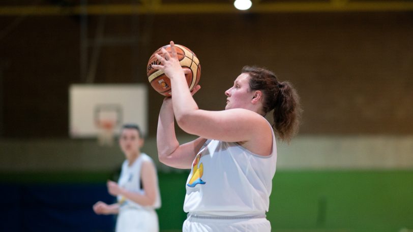 Die Ruhrpott Baskets Herne gewinnen das Spitzenspiel gegen den BSV Wulfen mit 65:42.