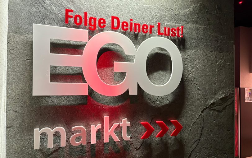 Im Erotikmarkt EGO an der Dorstener Straße gibt es zahlreiche Sextoys, sexy Kleidung und mehr.