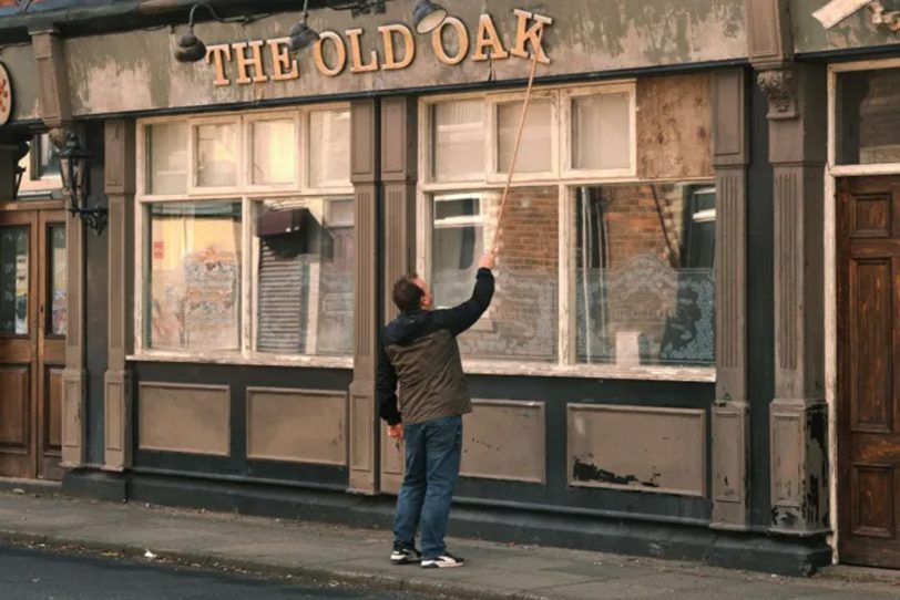 Der Kinofilm von Ken Loach – The Old Oak – thematisiert die Integration von syrischen Flüchtlingen in einer nordenglischen Gemeinde.