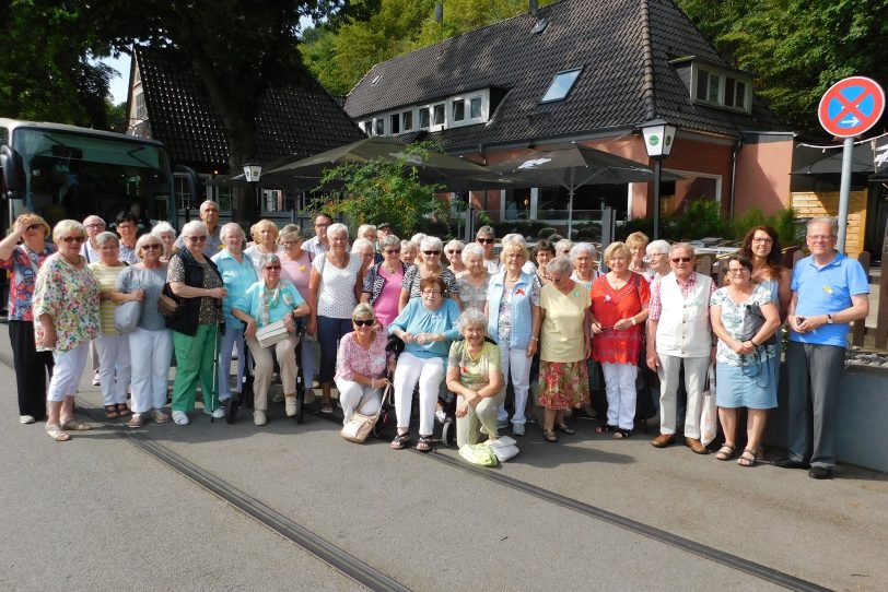 Frauenhilfe Dreifaltigkeit der Petrus-Kirchengemeinde.