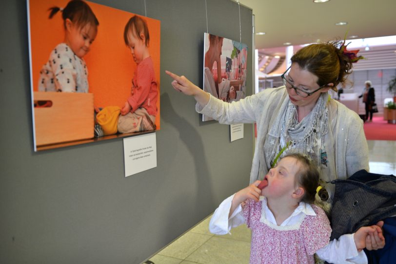 Eröffnung der Fotoausstellung der Frühförderung Herne in der Sparkasse am 29.4.2016.