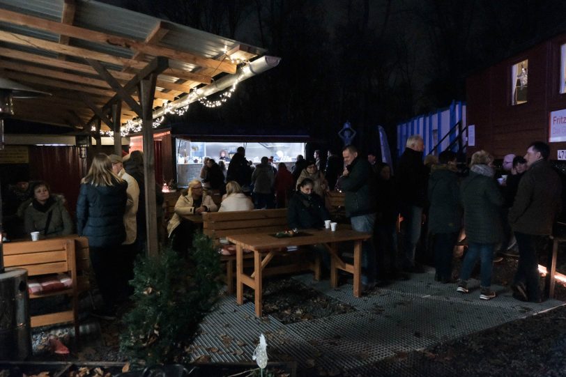 Impressionen vom 10. Mond-Weihnachtsmarkt.