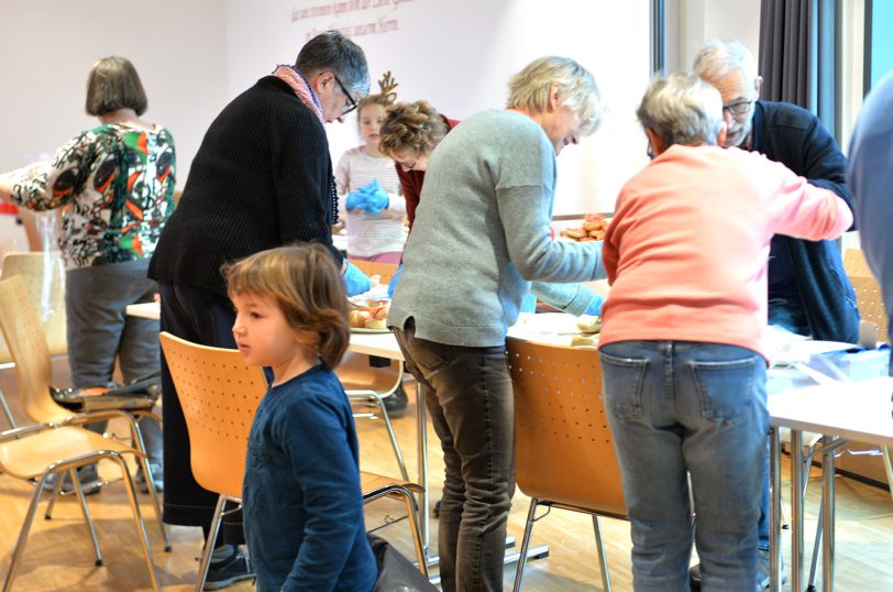 &amp;amp;amp;amp;amp;amp;amp;#039;Heiligabend nicht allein&amp;amp;amp;amp;amp;amp;amp;#039; 2025: Brötchen werden am Morgen belegt.