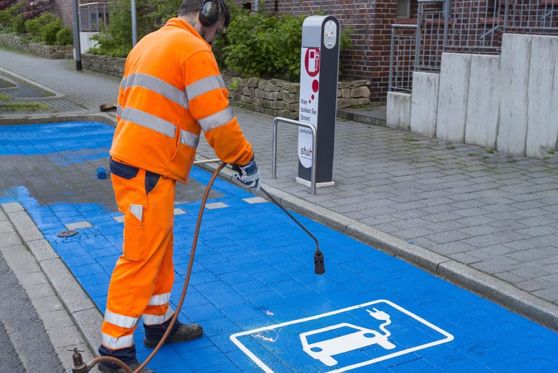 Ladestation der Stadtwerke am Buschmannshof.