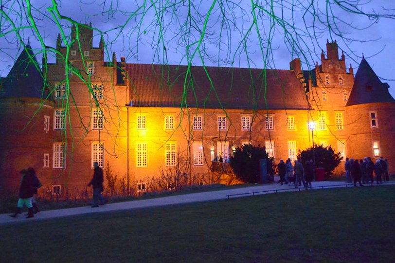 Nachtstimmung: Das Schloss Herten.