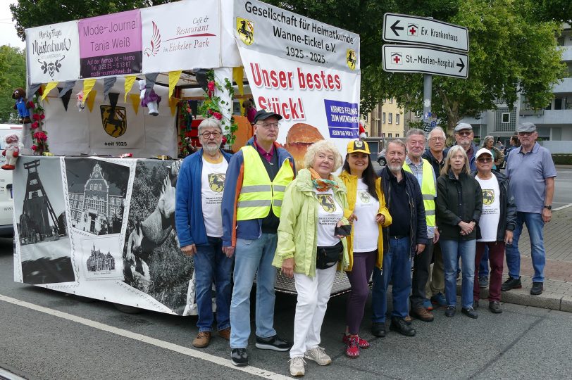 100 Jahre Gesellschaft für Heimatkunde Wanne-Eickel – Heimatkundler nehmen am Cranger Kirmes Umzug 2025 teil.