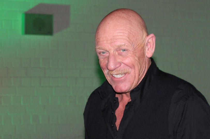 Der Arzt, Autor und TV-Star Joe Bausch liest an der LWL-Klinik Dortmund aus seinem Buch 