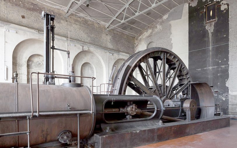 Die Werkzeuge Schlägel und Eisen, die der Zeche in Herten ihren Namen gaben, wurden schon im Mittelalter im Bergbau benutzt. Das Bild zeigt die Maschinenhalle.