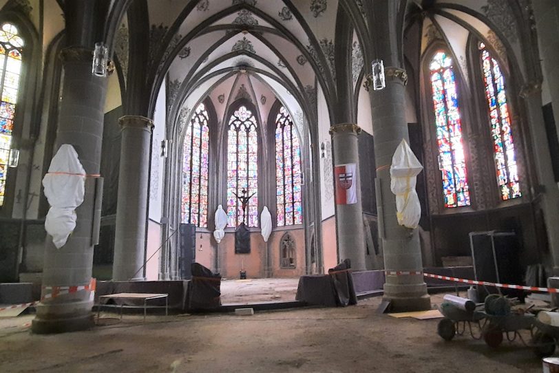 Die Kirche St. Laurentius in Ahrweiler (Bistum Trier).
