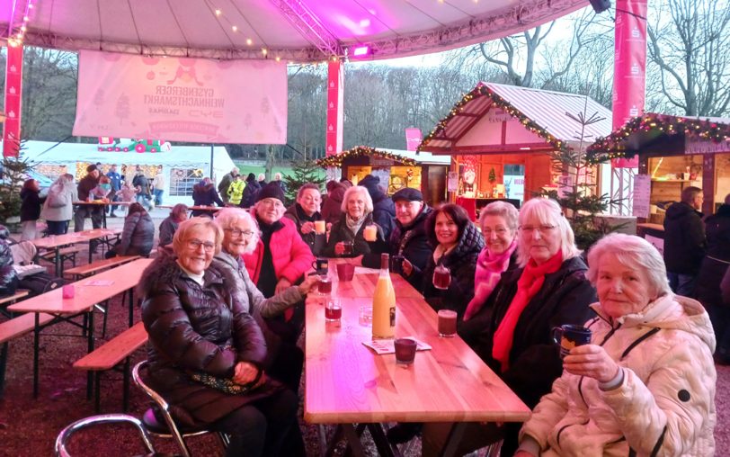 Die Walking- und Gymnastikgruppe des Vereins Sport mit Senioren traf sich in gemütlicher Runde auf dem Weihnachtsmarkt im Gysenberg.
