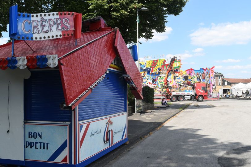 Aufbau der 582. Cranger Kirmes 2017