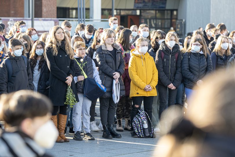 Gedenken an die Judenverfolgung und die Opfer in der Reichsprogromnacht 1938 in Herne (NW), am Dienstag (09.11.2021). Hier: Gedenken am Shoah-Mahnmal am Kulturzentrum.