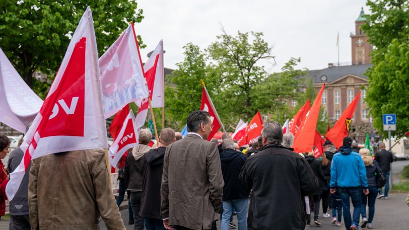 1. Mai-Kundgebung 2022 auf dem Rathausplatz.