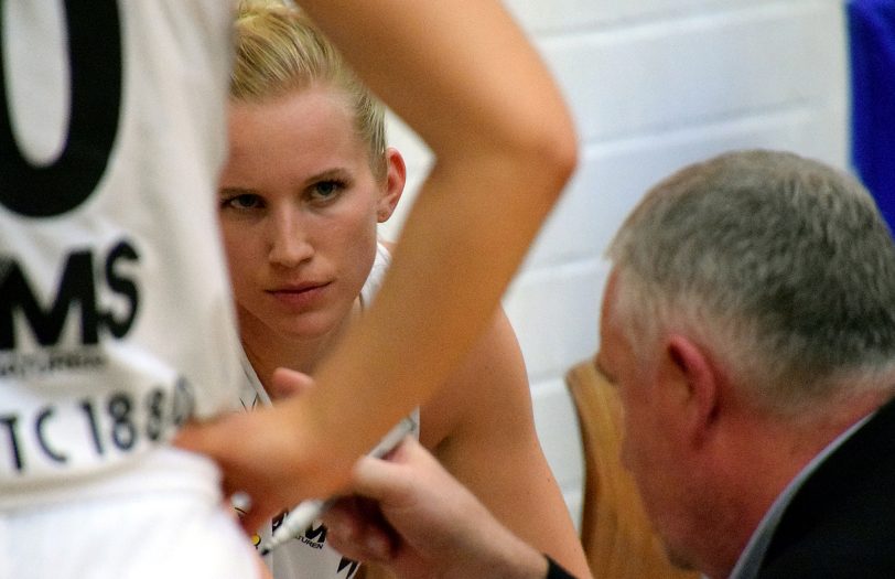 Basketball: Drew Sannes und Marek Piotrowski.
