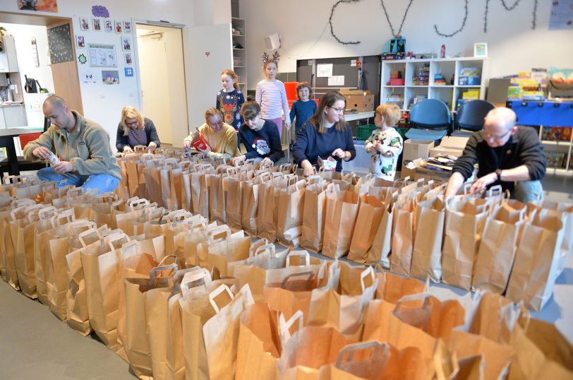 &amp;amp;amp;amp;amp;amp;amp;#039;Heiligabend nicht allein&amp;amp;amp;amp;amp;amp;amp;#039; 2025: Über 90 Taschen wollen mit Geschenken gefüllt werden.