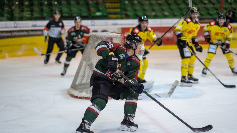 Herner EV gegen Krefelder EV am 10.1.2021, Endstand 3:1.