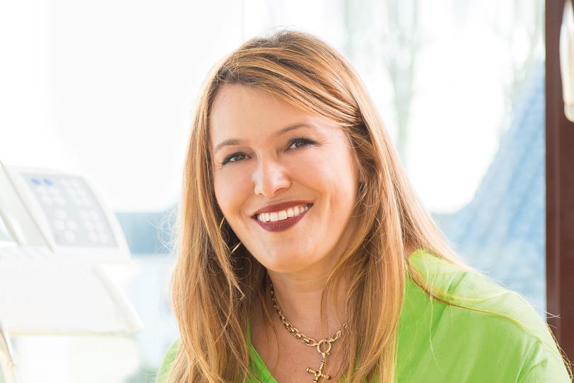Dr. Mirela-Oana Nilius.