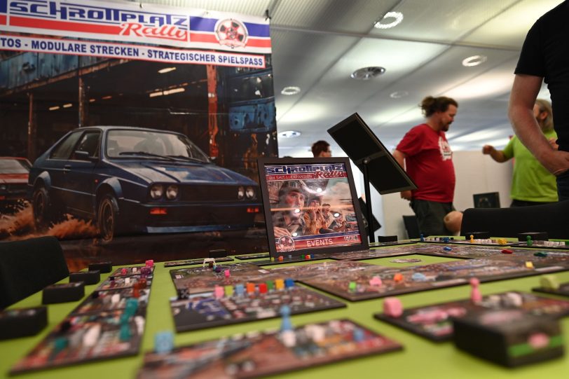 Vorstellung des Spiels Schrottplatz Ralley auf der Spielemesse SpieleWahnsinn.