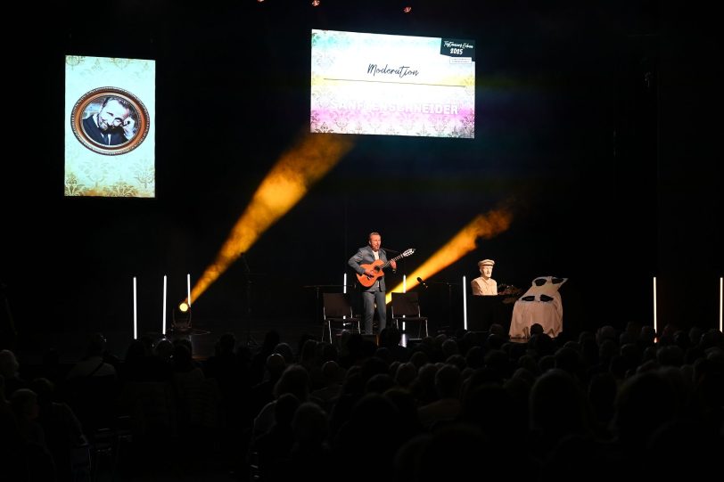 Moderatur und Unterhalter Helmut Sanftenschneider