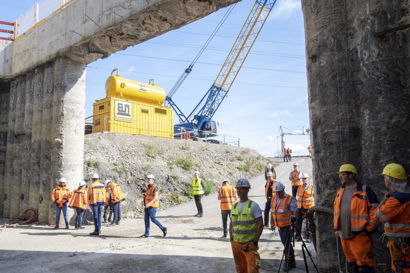 Start für den Tunnelvortrieb im Autobahnkreuz in Herne (NW), am Montag (13.09.2021). Der rund 60 Meter lange Tunnel ist Bestandteil der künftigen Abbiegespur von der A43 aus Wuppertal kommend auf die A42 in Fahrtrichtung Duisburg.