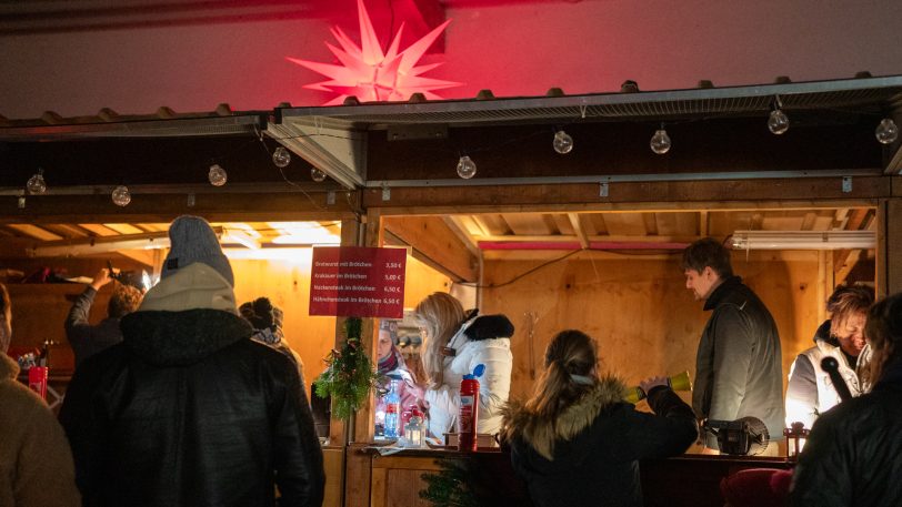 Der wewole-Adventsmarkt auf dem Gelände der Gärtnerei und Floristik an der Nordstraße lud an zwei Tagen zum Stöbern nach Geschenkideen ein.