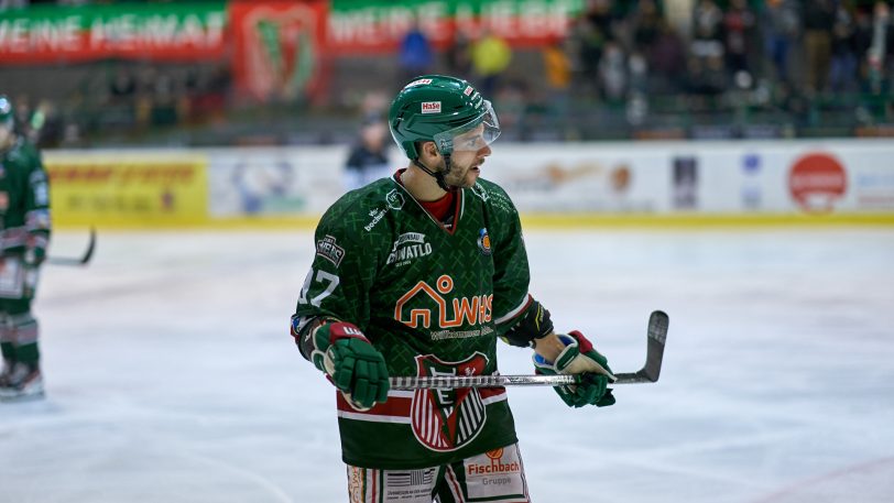 Herner EV gegen ESC Wohnbau Moskitos Essen am Sonntag (17.10.2021), Essen gewinnt 5:2. Im Bild Dennis Swinnen