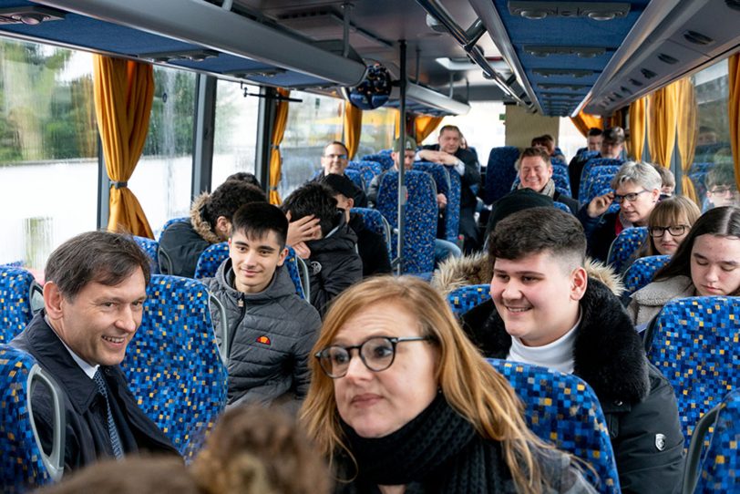 Im Bus mit dem Oberbürgermeister.