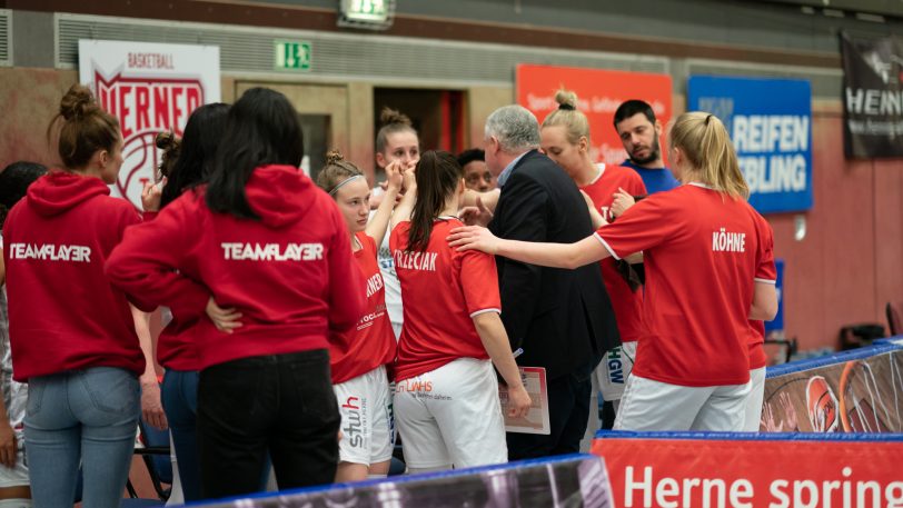 Die Basketballerinnen vom Herner TC gewinnen am Mittwoch (2.3.2022) mit 85:69 gegen die Capitol Bascats Düsseldorf.