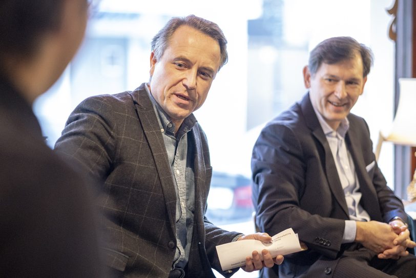 Bei der Vorstellung der Broschüre (v.l.): Holger Wennrich und Frank Dudda.