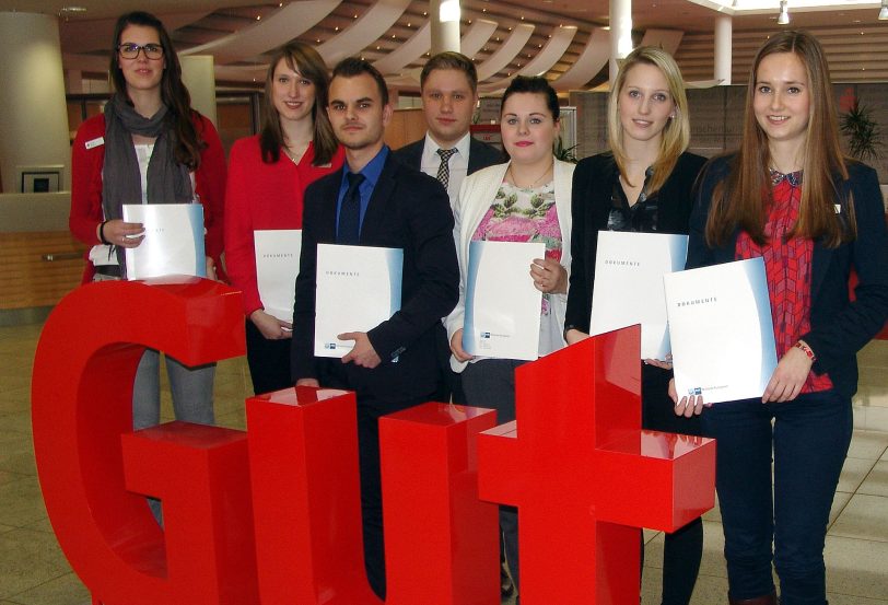 v.l. Vera Alers, Joana Hubbert, Tobias Tilly, Tim Menge, Sonja Gembries, Sabrina Leßlich, Katrin Marko