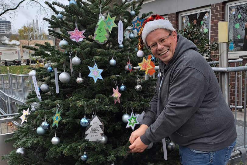 Wunschbaum vor dem Koppenbergs Hof.