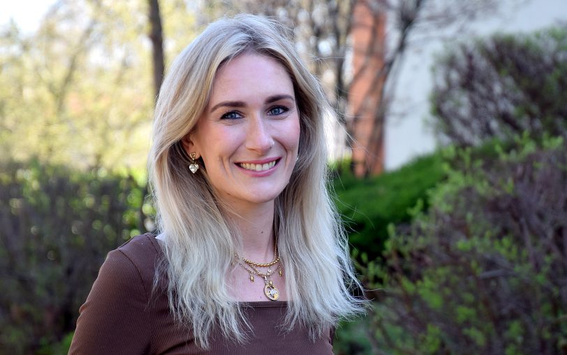 Nina Bauer ist die neue Ansprechpartnerin in der Beratungsstelle für Betroffene von Menschenhandel der Fachstelle Eine Welt des Evangelischen Kirchenkreises Herne.
