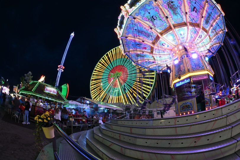 Ist das noch von dieser Welt oder außerirdisch gute Stimmung? Auf der Cranger Kirmes ist viel los, deshalb lautet das Motto für 2026 