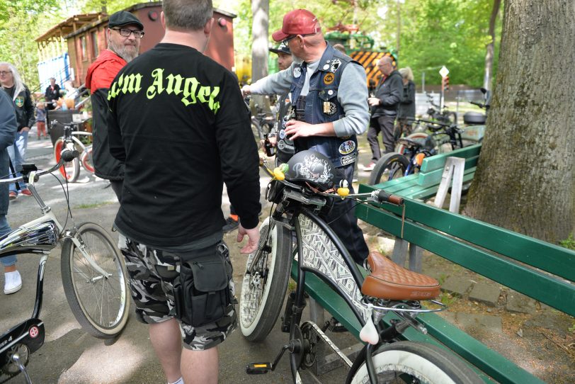 Christian Joswig hatte auch in diesem Jahr wieder eine Cruiser-Gruppe für das Hospiz-Radeln zusammengetrommelt. 30 Cruisern aus dem gesamten Ruhrgebiet traten gemütlich in die Pedalen. Start war am 30.4.2022 das Gleiskaffee Fritzchen.