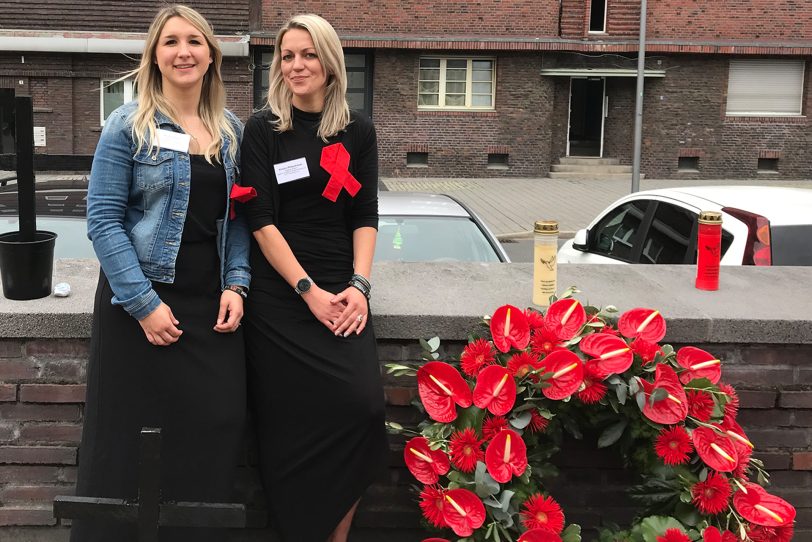 (v.li.) Kristin Dürre und Kristin Pfotenhauer von der Aidshilfe Herne.