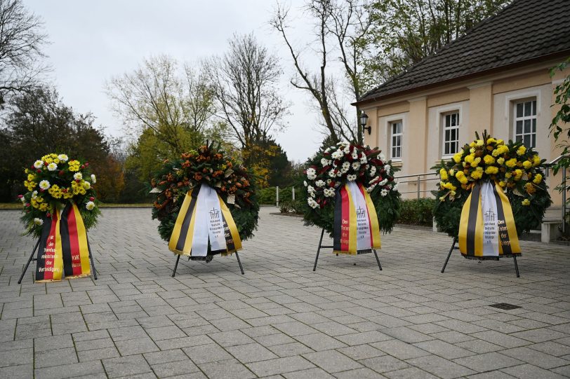 Die zentrale Gedenkstunde zum Volkstrauertag findet erneut auf dem Südfriedhof statt.